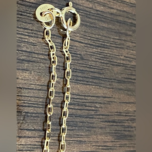 14k Gold paperclip style chain Necklace 1.6g, 20 in - Picture 9 of 9